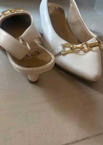 Carlton London Kitten Heels