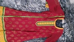 Combo Set Kurta With Sleeveless Sequence Blouse