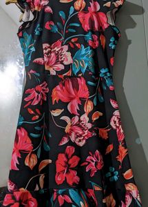 🍀Vibrant Floral Print Midi Dress