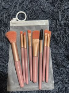 Pink Makeup Brush Set - 8 Pieces with stencils