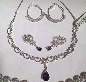 ad jewellery set