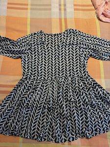 Casual empire top