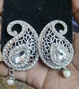 SStylish Crystal Pearl Drop Earrings