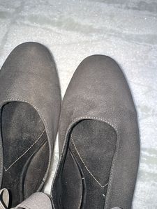 Grey bellies from catwalk
