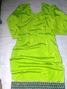 Green suite crep silk Kurta Suit+dupatta Set