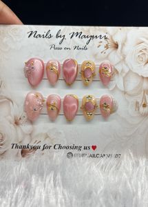 Elegant Press-On Nails for a Stunning Look