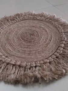 Round Jute Placemat with Tassels