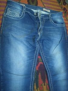 Stylish Men's Blue Denim Jeans