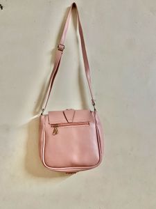 Chic Pink Leather Crossbody Bag