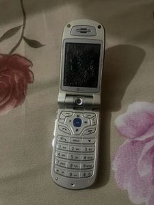 Vintage LG U8110 Flip Phone