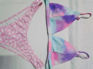🇳🇿💫🎀Tie-Dye Bikini Top