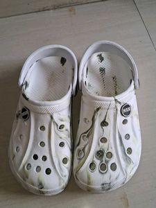 Stylish White Swirl Clogs