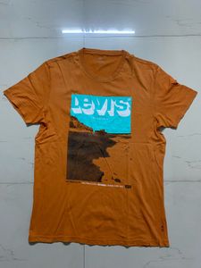 Levi’s Men Tshirt