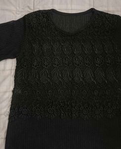 Elegant Black Lace Short Sleeve Top