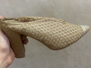 Stunning Embellished Gold Pointed heels (Stelatoes