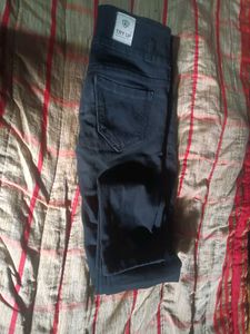Stylish Dark Wash High-Waisted Jeans