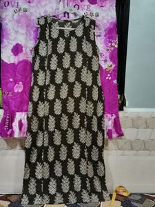 SLEEVLESS KURTA