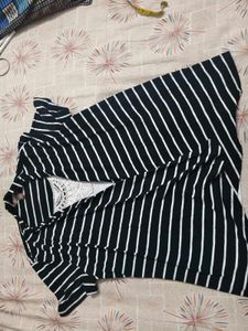 Striped attach shrug top in xl size
