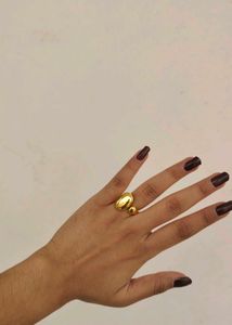 Elegant Gold Ring