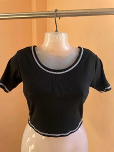 Black Ribbed Crop Top