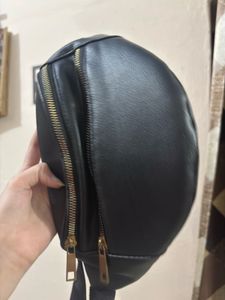 Stylish Myntra Bagkok Black Faux Leather Fanny Pac