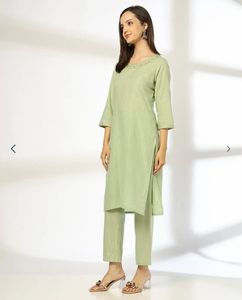 Avaasa mix n match kurta with pant set