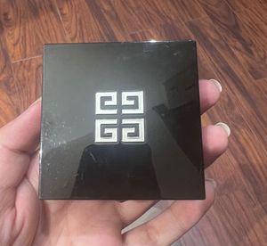 Givenchy Prisme Libre Pressed Powder