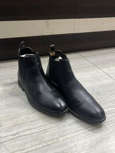 Men's Black Leather Chelsea Boots