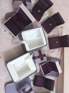 Caratlane Jewellery Set with Box
