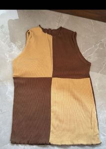 Color Block Sleeveless Top