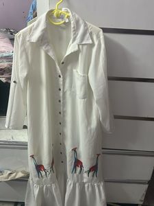 Chic White Giraffe Print Dress
