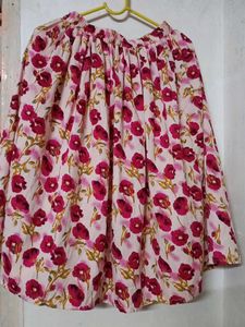 Beautiful Short Skirt With Top