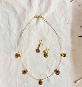 Golden Sunflower Necklace &amp; Earrings Set