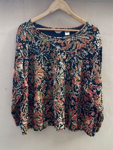 Chic Floral Print Long Sleeve Top