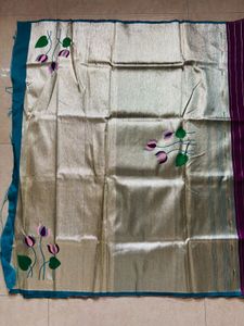 Lotus muniya border paithani Saree