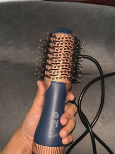 Vega Hot Air Brush for Styling