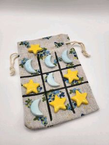 Moon & Stars Tic-tac-toe On the Go