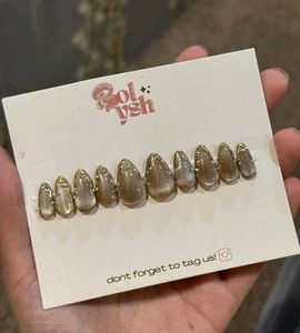 Press-On Nail Set - Elegant Style