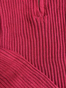 Chic Ribbed Maroon Top with Zipper Detail