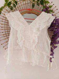 Chic Ruffled White Sleeveless Top