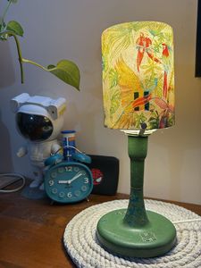 Vintage Tropical Parrot Table Lamp
