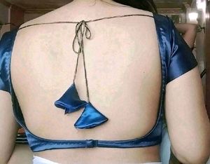 deep neck blouse (non padded)