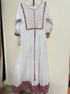 White Embroidered Anarkali Kurta