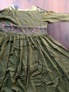 Olive Green Embroidered Kurta ( L size )