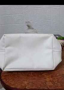 L'Oreal Paris White Cosmetic Bag