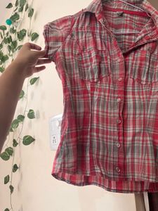 Chic Red &amp; Gray  Button-Up fitted Shirt