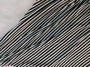 (H&amp;M) Chic One-Shoulder Striped Top