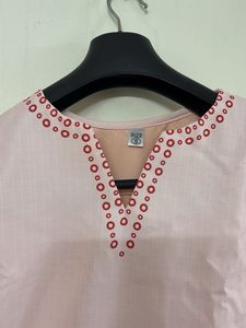 Topsaa crop top (brand new)