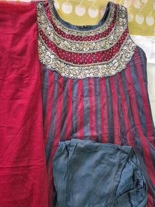 Elegant Ethnic Suit Set