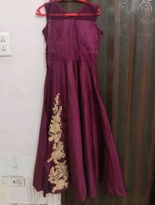 Elegant Purple Embroidered L size Gown